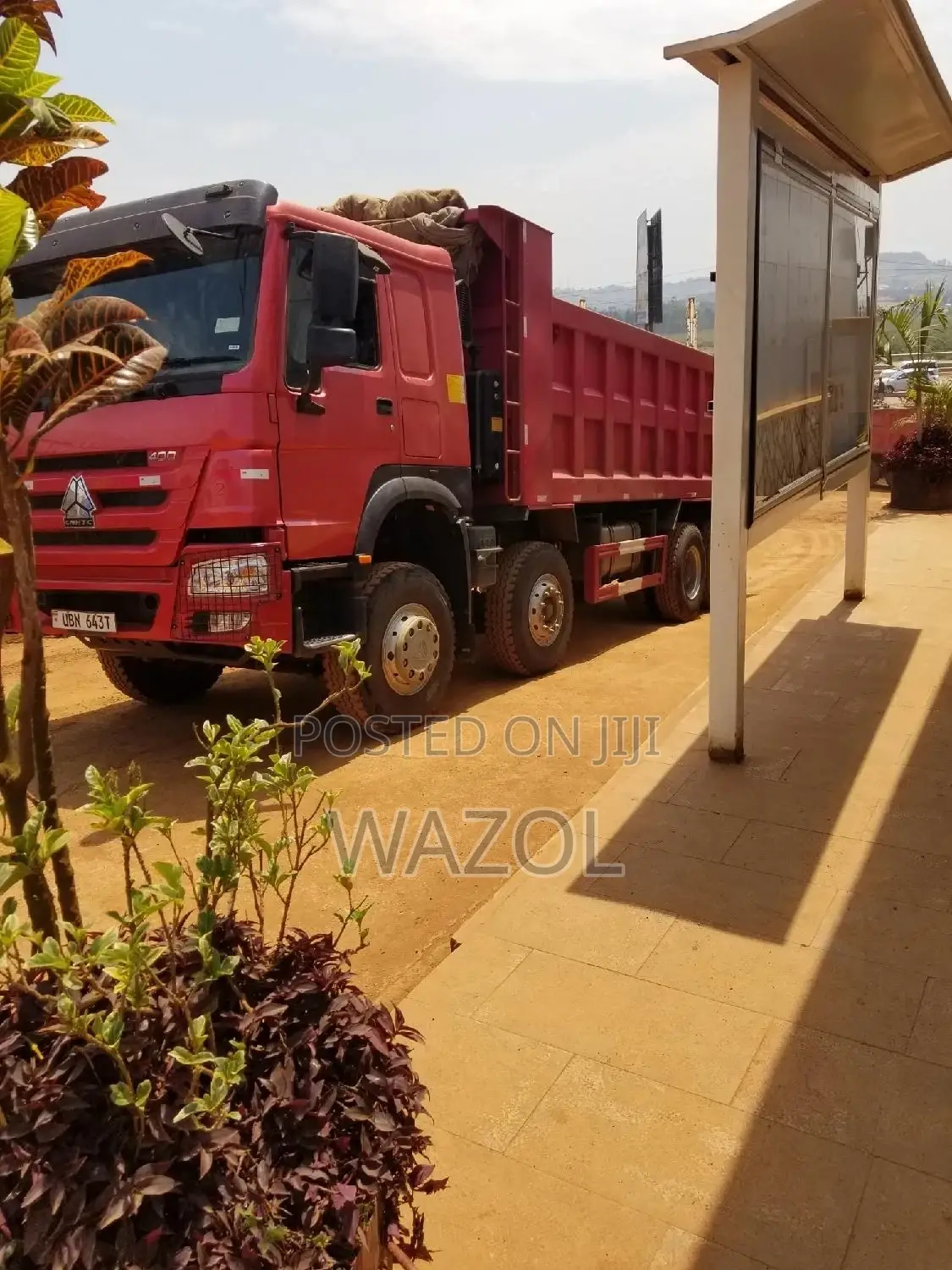 Hire Sinotrucks and Heavy Machines