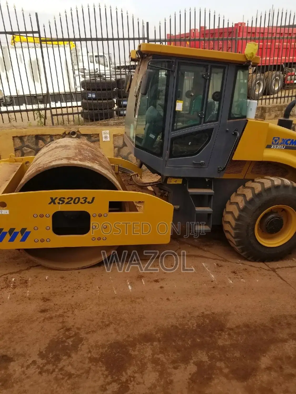 Hire Sinotrucks and Heavy Machines