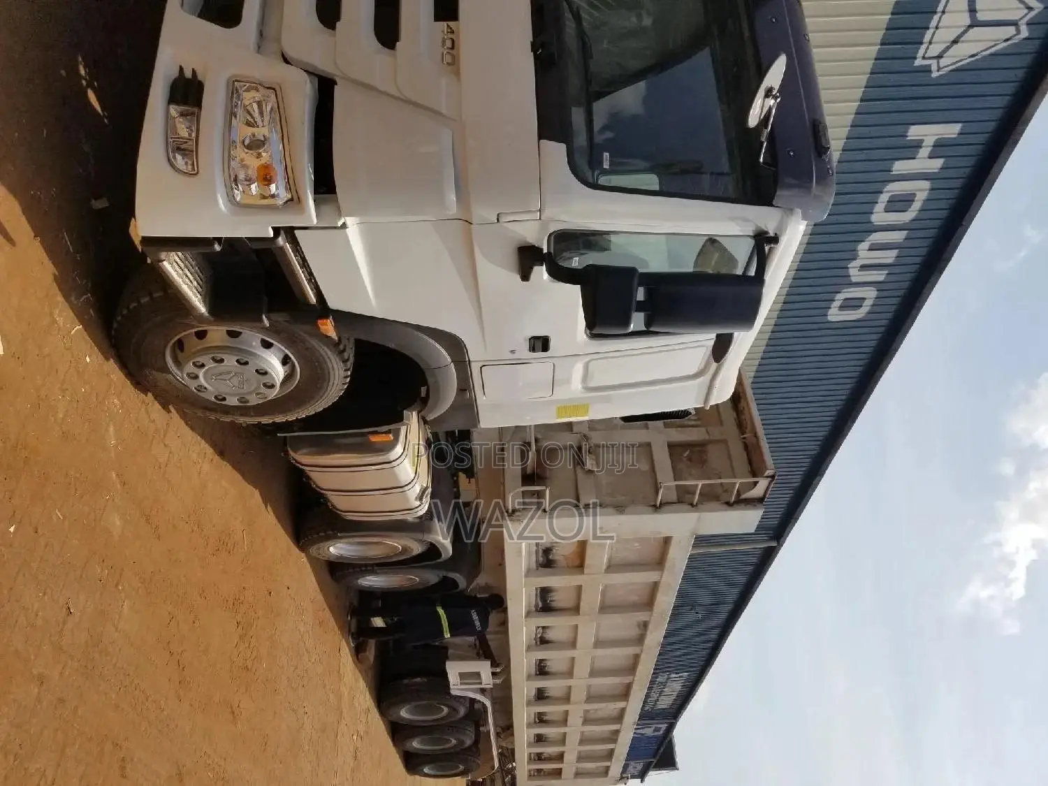 Hire Sinotrucks and Heavy Machines