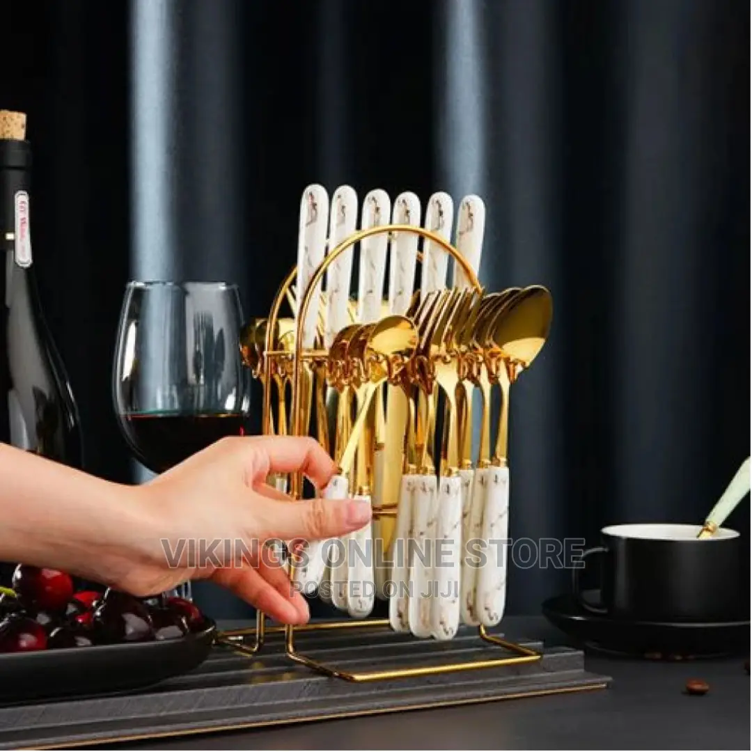 24pcs Gold Cutlery (Forks,Spoons Knieves) With Stand-