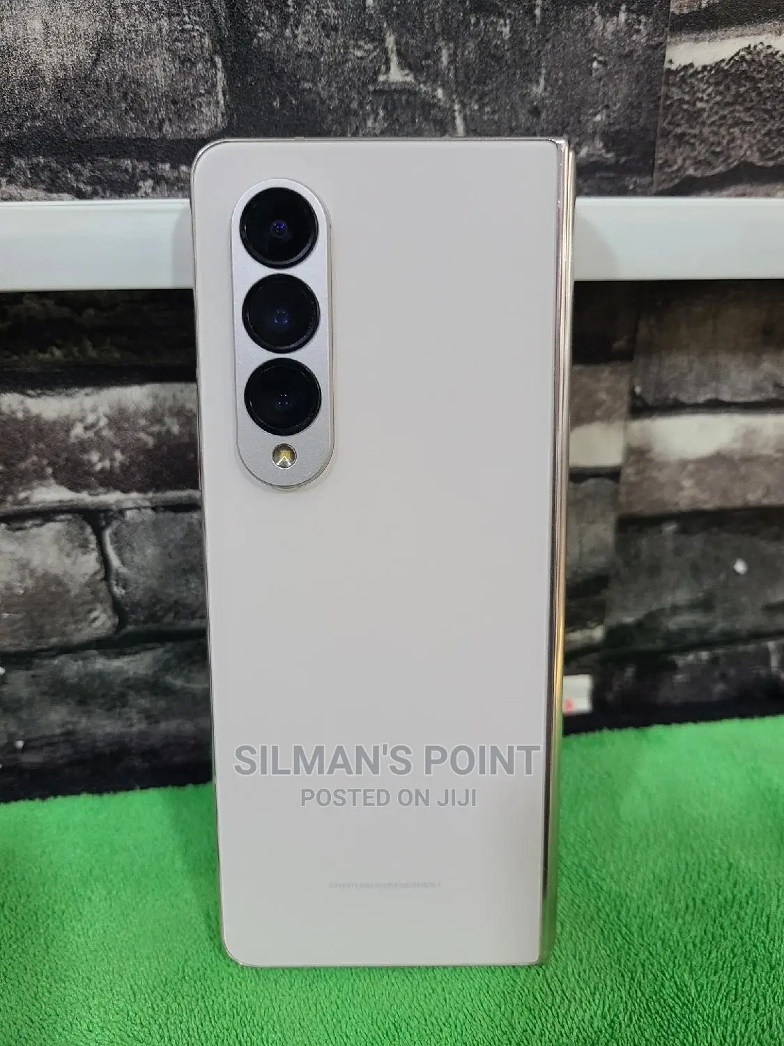 Samsung Galaxy Z Fold4 256 GB Gold