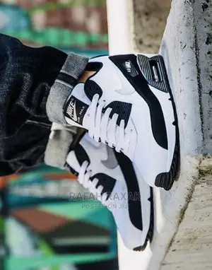 Original Classy Black White Nike Airmax