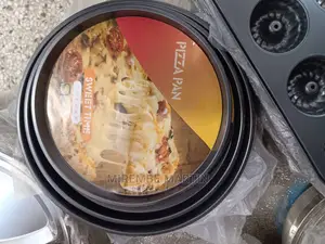 Black Round Pizza Tray