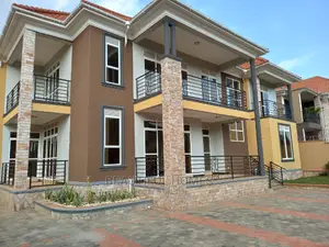 Furnished 6bdrm Duplex in Kira Tarmack, Central Division for sale