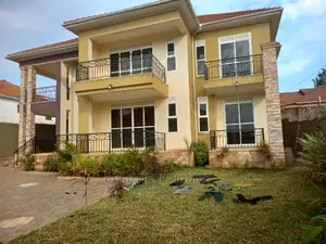 Furnished 6bdrm Duplex in Kira Tarmack for sale