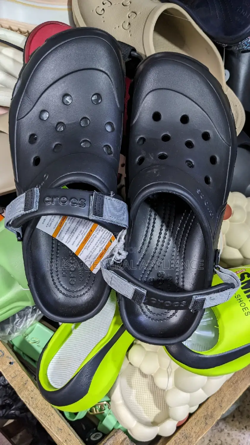 Iconic Crocs Black