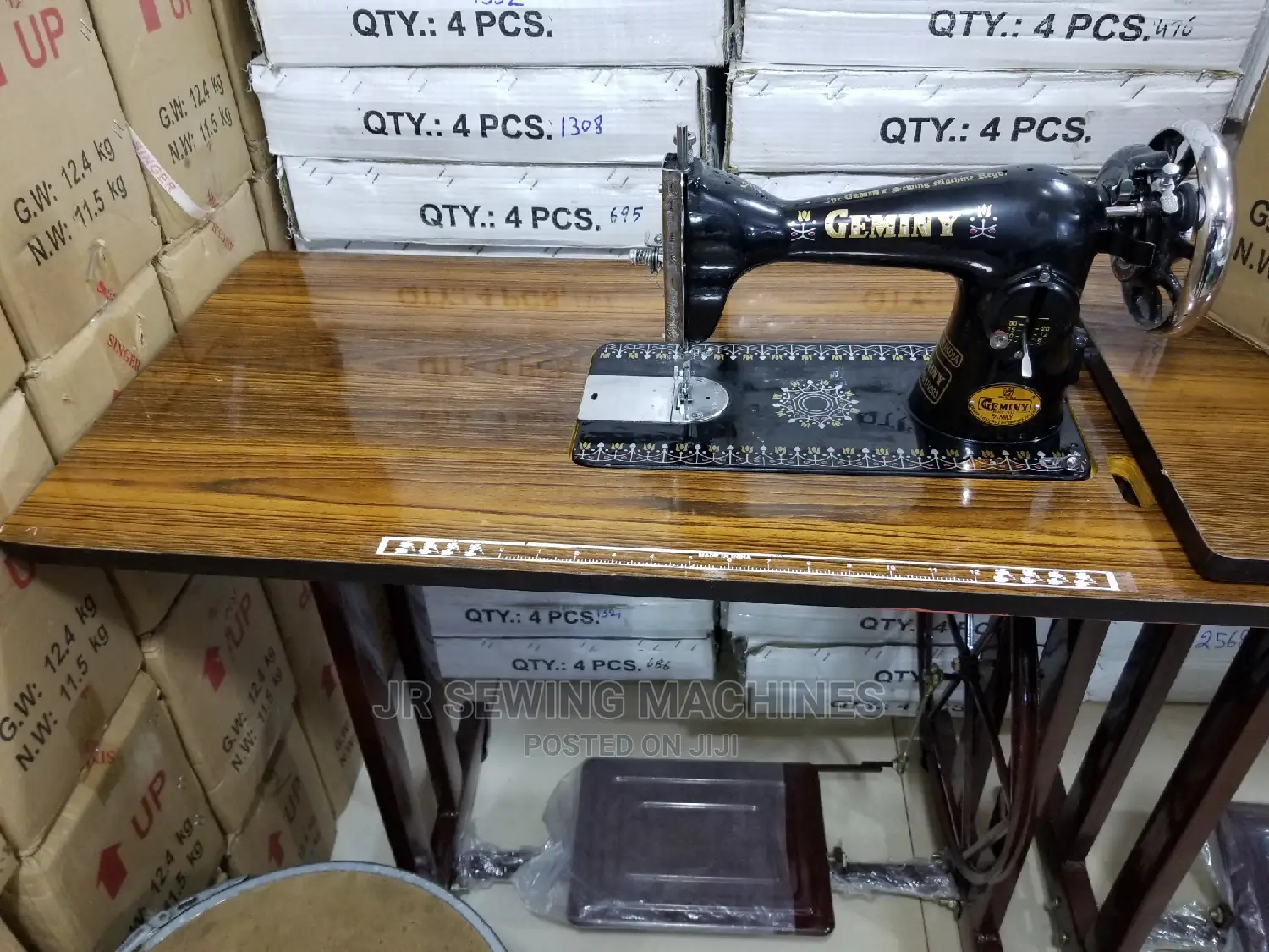 Geminy Sewing Machine With Original Stand