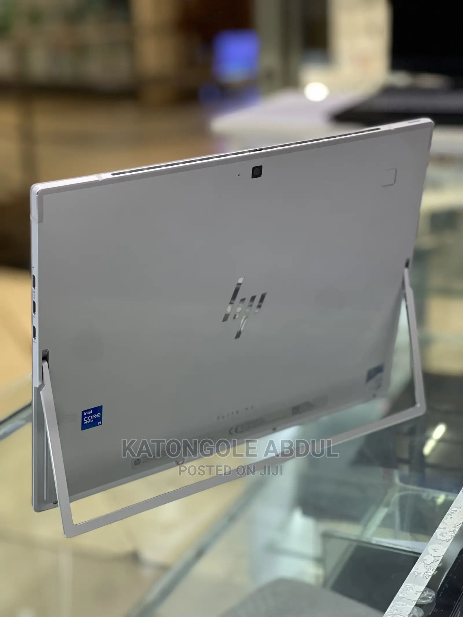 New Laptop HP Elite X2 1012 8GB Intel Core i5 SSD 256GB
