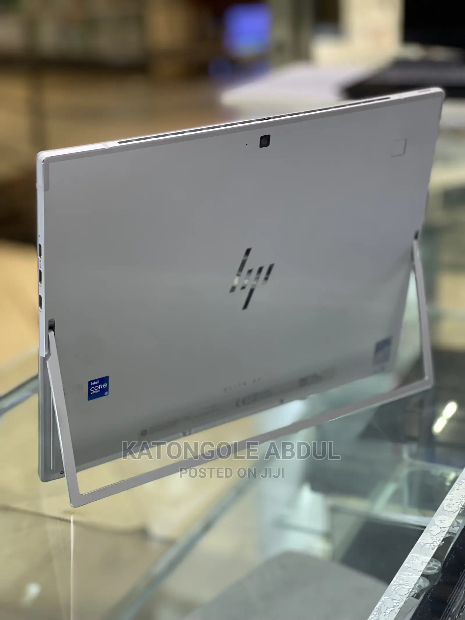 New Laptop HP Elite X2 1012 8GB Intel Core i5 SSD 256GB