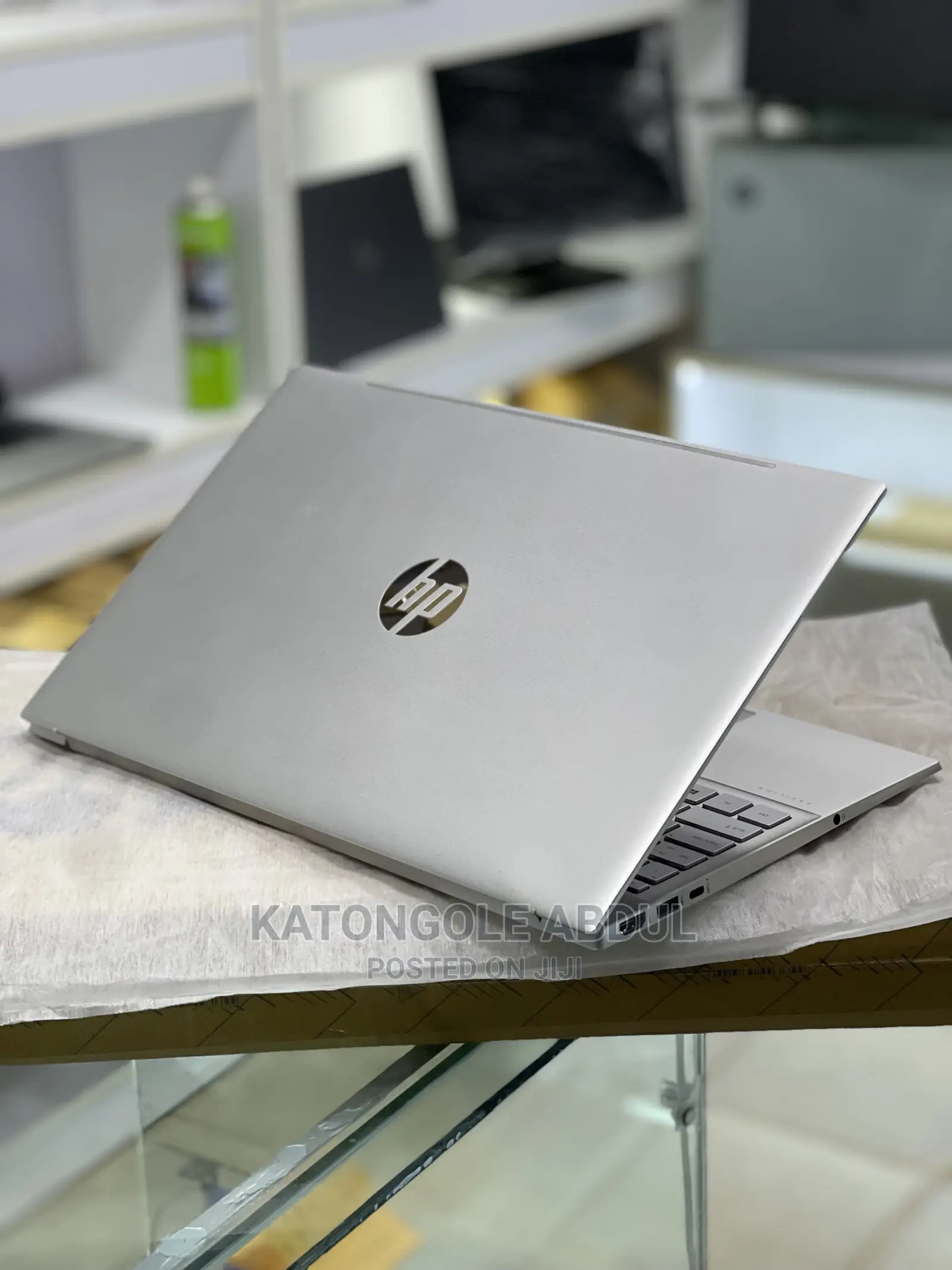 New Laptop HP Pavilion 15 8GB Intel Core I5 SSD 512GB