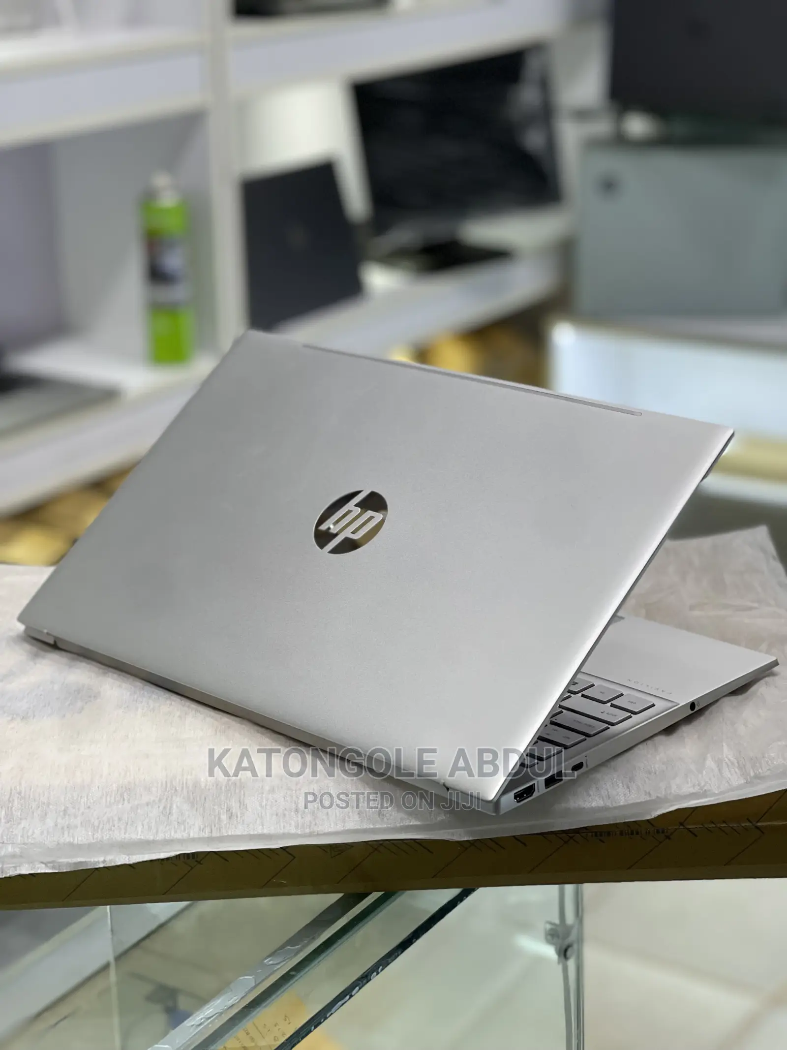 New Laptop HP Pavilion 15 8GB Intel Core I5 SSD 512GB