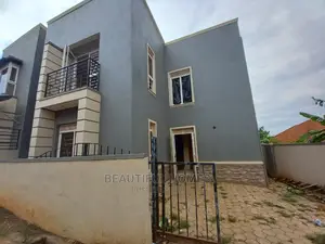 Furnished 4bdrm Duplex in Kira Tarmack for sale