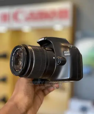 Canon 1100D WTH 18-55mm Lens