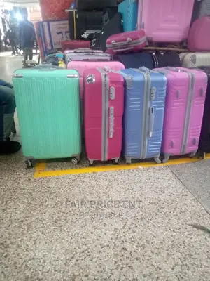 Executive Plastic Suitcases.Medium.( White)