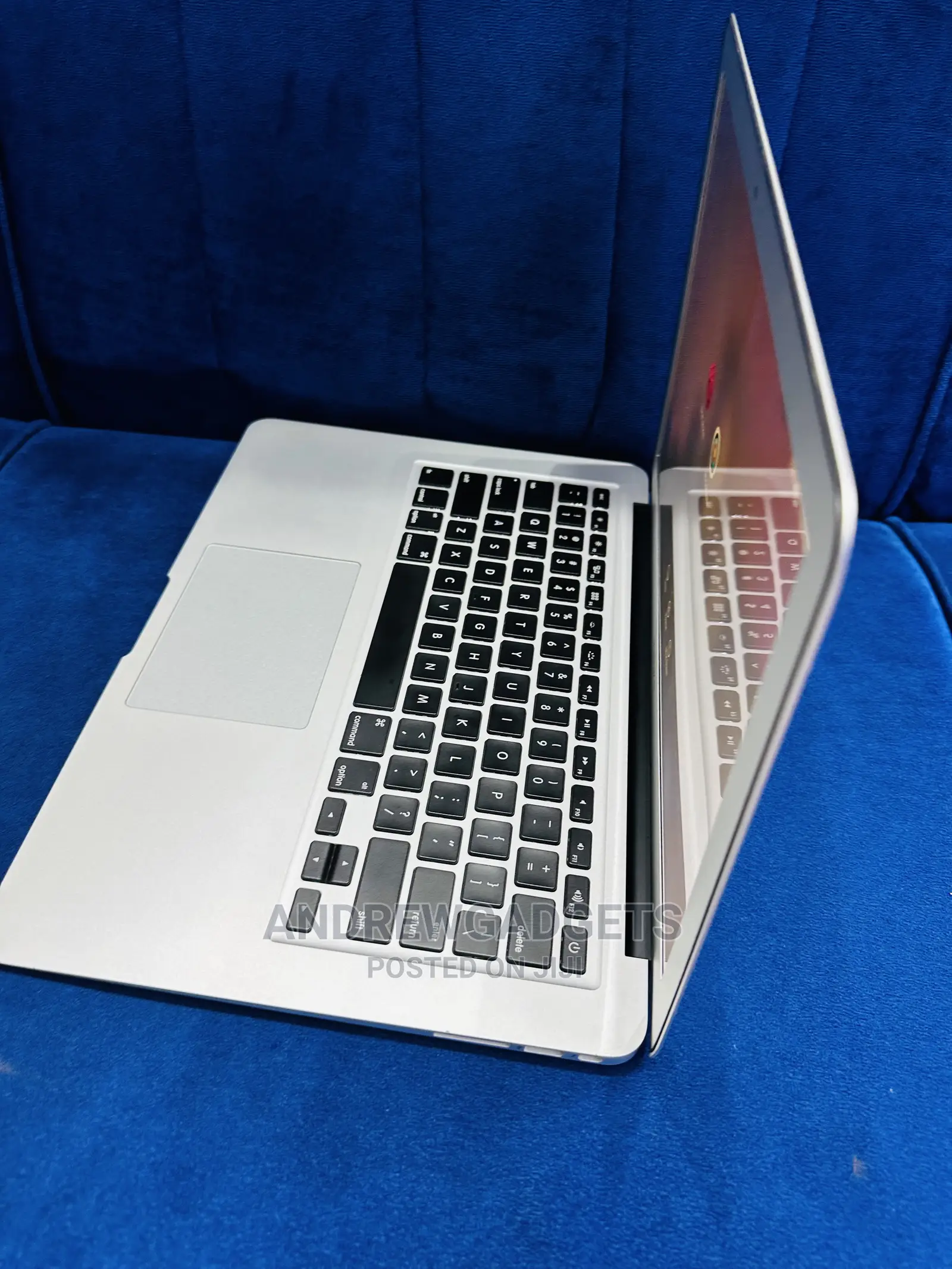 Laptop Apple MacBook Air 4GB Intel Core i5 SSD 128GB