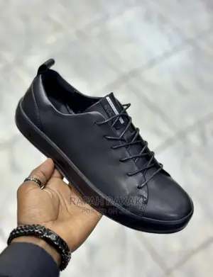 Original Black Leather Ecco Sneaker
