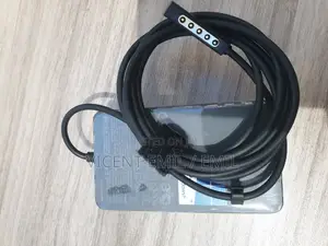 Surface Pro Adapter/Charger 1