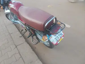 Bajaj Boxer 100 2018 Red