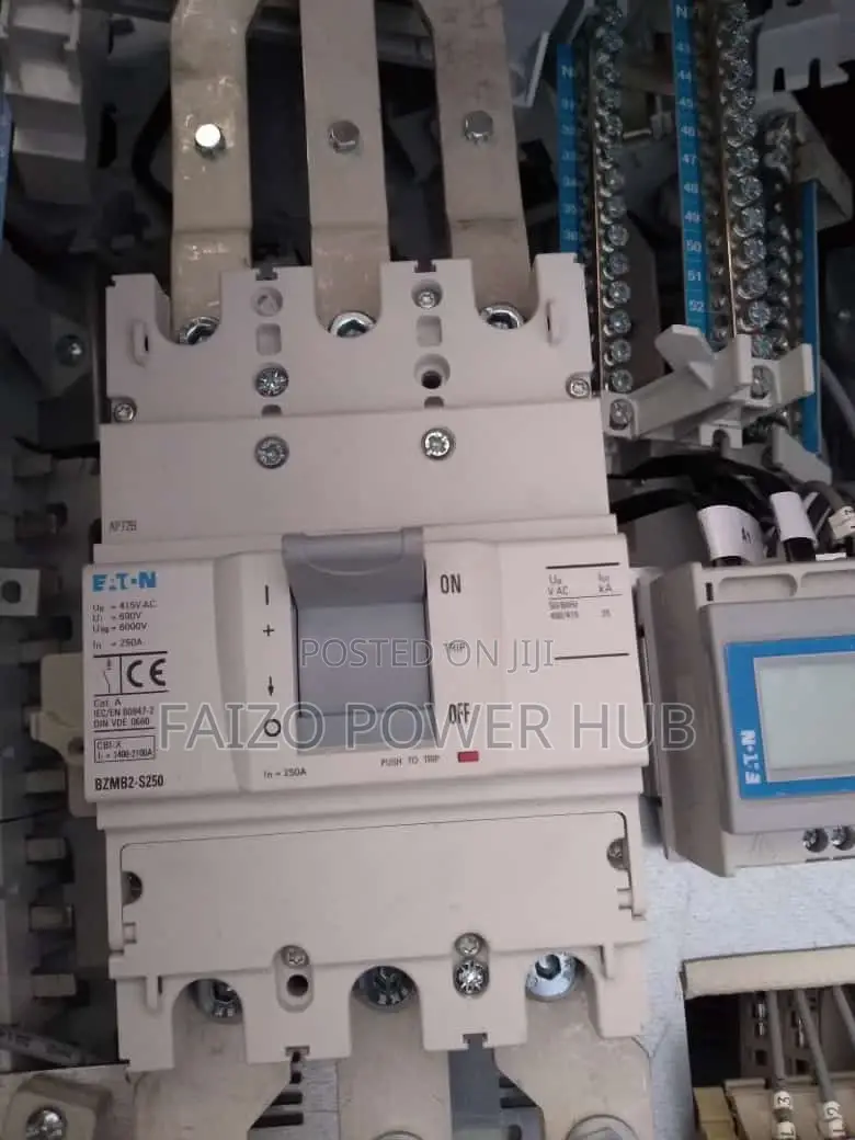 Mould Circuit Breakers McCb L T, Siemens,Schneider,Kayal,MEC