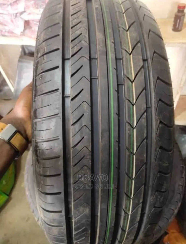 225/45r18 Onyx