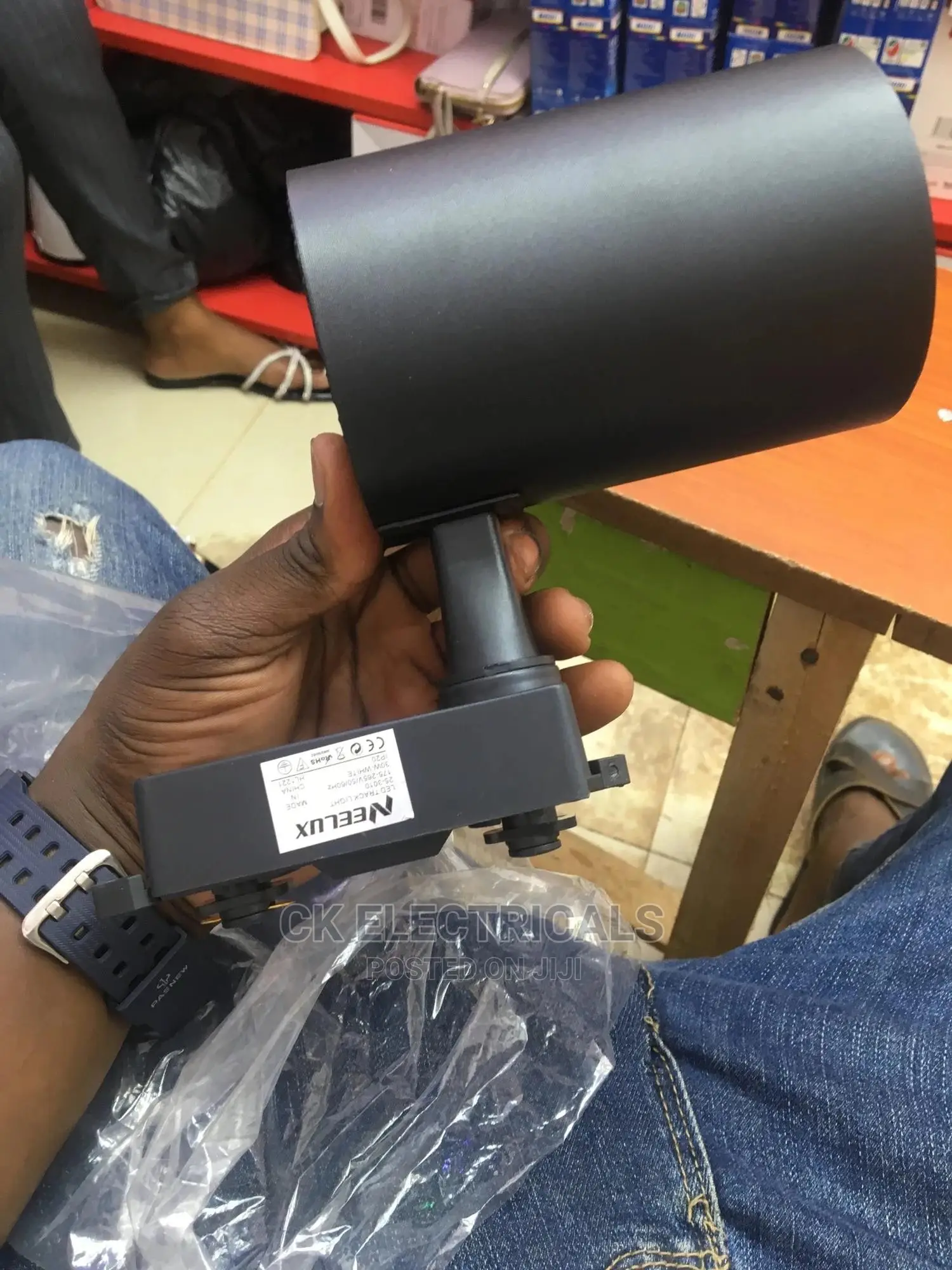 Track Light(Show Room Light)