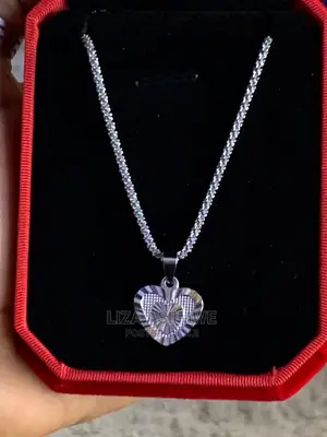 Simple Lady’S Watches Available