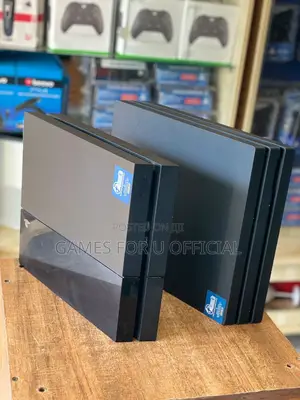 Ps4 Standard and Ps4 Pro Consoles Uk