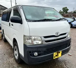 Toyota HiAce 2010 White