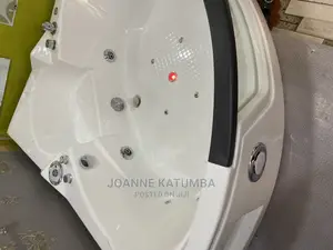 Showers and Music Jacuzzi