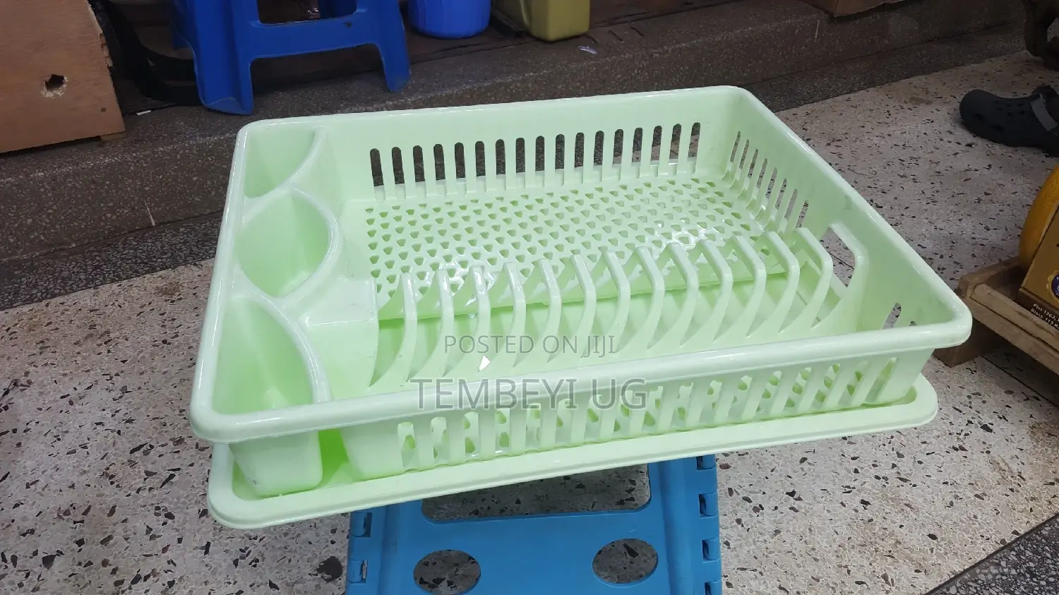 Plastic Dish Rack With Drainer