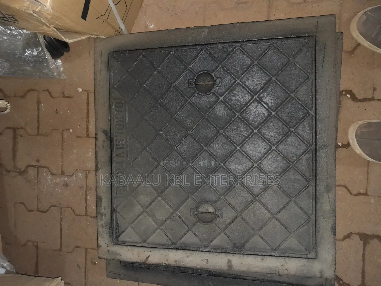 70×70 Metallic Manhole Covers