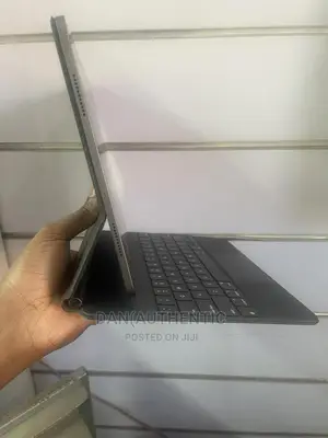 Apple iPad Pro 12.9 (2021) 128 GB Gray