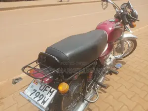 Bajaj Boxer 100 2022 Red