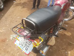 Bajaj Boxer 100 2018 Red
