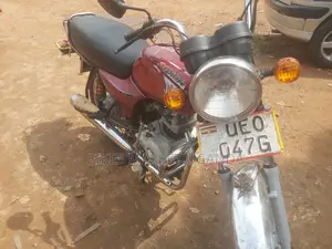 Bajaj Boxer 100 2018 Red