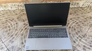 Laptop Lenovo IdeaPad 330S 12GB Intel Core i5 HDD 350GB