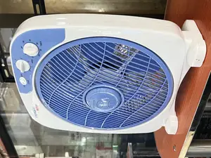 Universal Royal Bor Table Fan