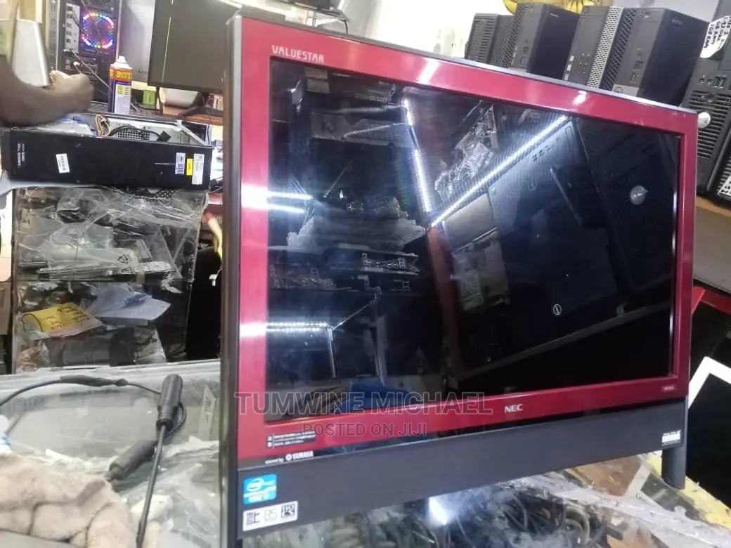 Desktop Computer 4GB Intel Core I7 HDD 1T