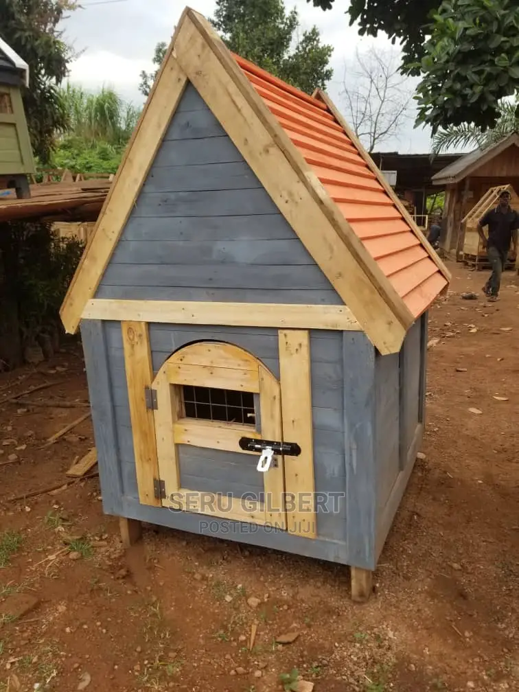 Aray Green Dog House