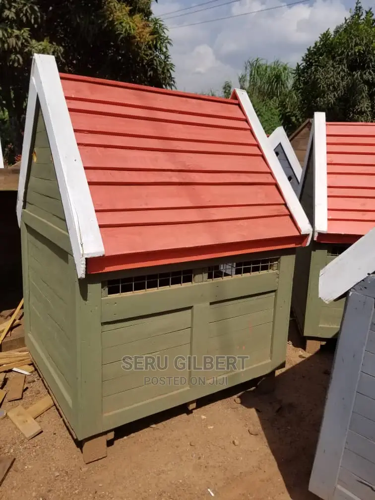 G Dog House