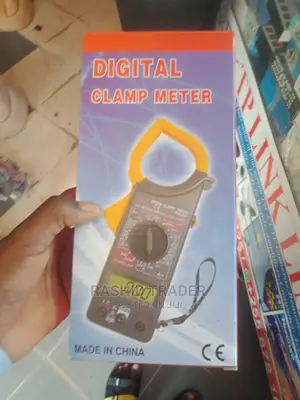 Digital Clamp Meter
