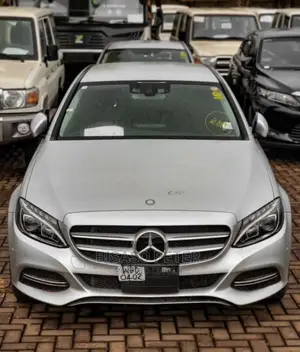 Mercedes-Benz C180 2014 Silver