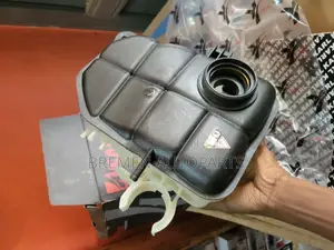 Coolant Expansion Tank Mercedes W203