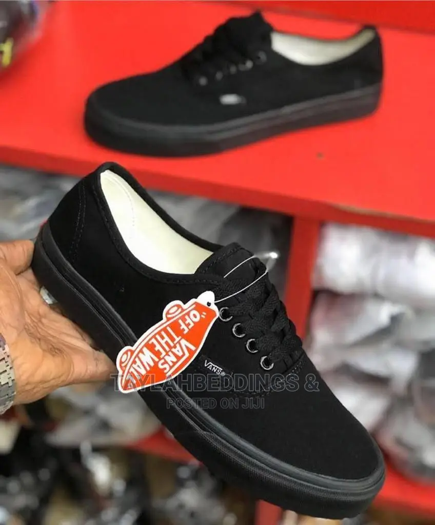 VANS Authentic Pro POPCUSH Black Low Classic Sneakers