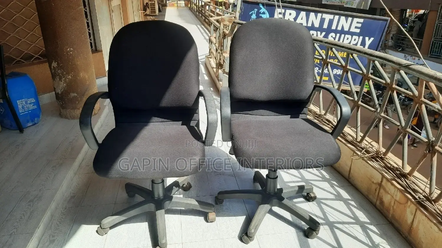 Medium Back Office Chairs