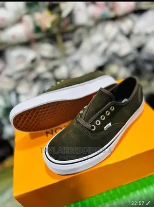 Vans Vault OG Authentic LX Black Suede 8