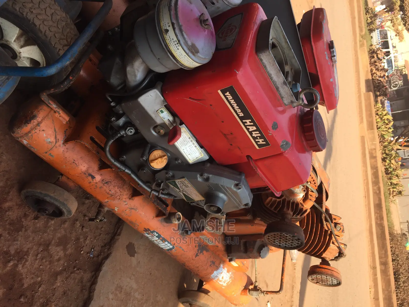 Double Ta300 Litters Air Compressor. Japan Use