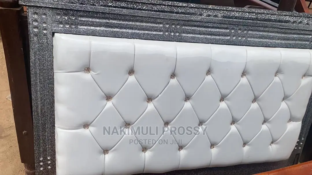 White Bed 5x6