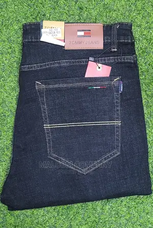 Clean Men Plain Jeans