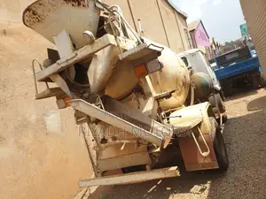 Fuso Concrete Mixer